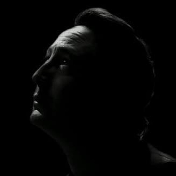 imagen 4 de Julian Lennon celebra con un videoclip el 25 aniversario de la publicación de esta canción.