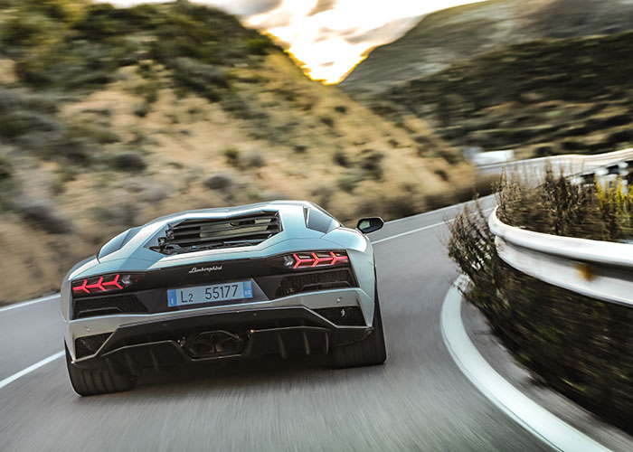 imagen 5 de Lamborghini Aventador S. Lo nuestro es otra cosa.