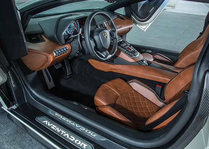 imagen 10 de Lamborghini Aventador S. Lo nuestro es otra cosa.