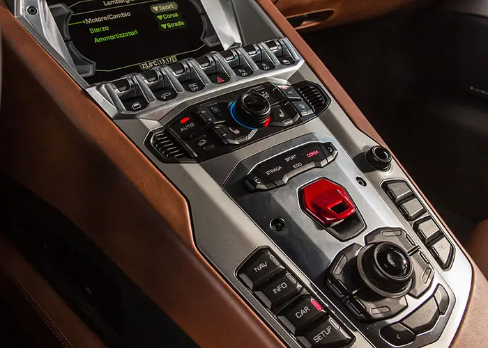 imagen 14 de Lamborghini Aventador S. Lo nuestro es otra cosa.