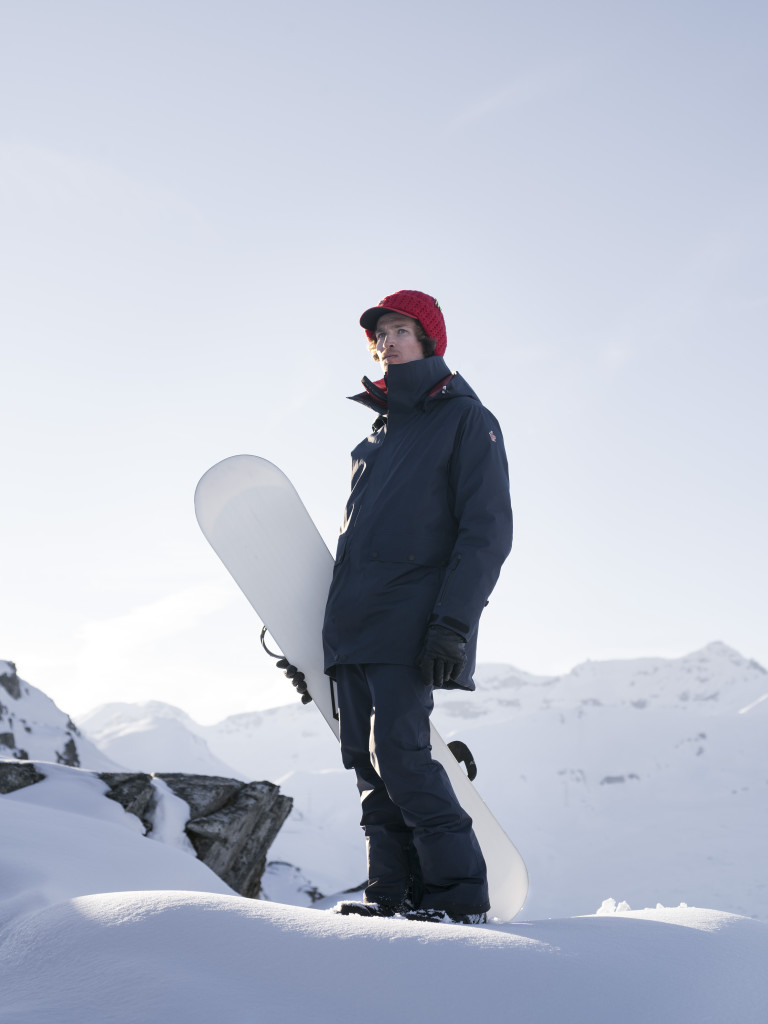 imagen 3 de Tiempo de Snowboard: Iouri Podlatchikov, equipado de pies a cabeza por Moncler.