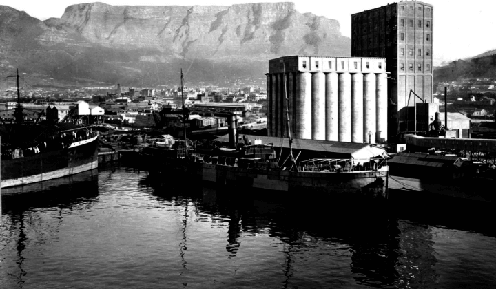 imagen 8 de Un hotel como un silo centenario.