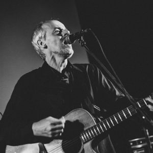 El músico holandés residente en Valencia, Rick Treffers publica nuevo disco con Mist.