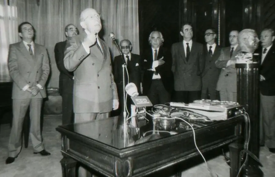 La democracia es la transposición de lo cuantitativo a lo cualitativo: que lo que quieren los más se convierta en lo mejor.