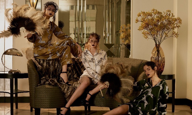 imagen 3 de Olivia von Halle: pijamas de femme fatale.