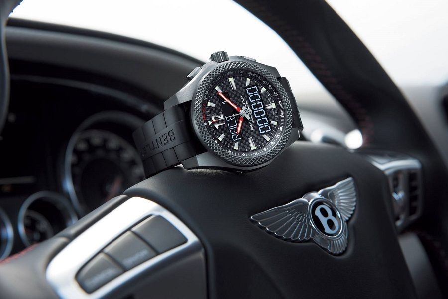 imagen 3 de Breitling + Bentley = un smartwatch híbrido y, claro, deportivo.