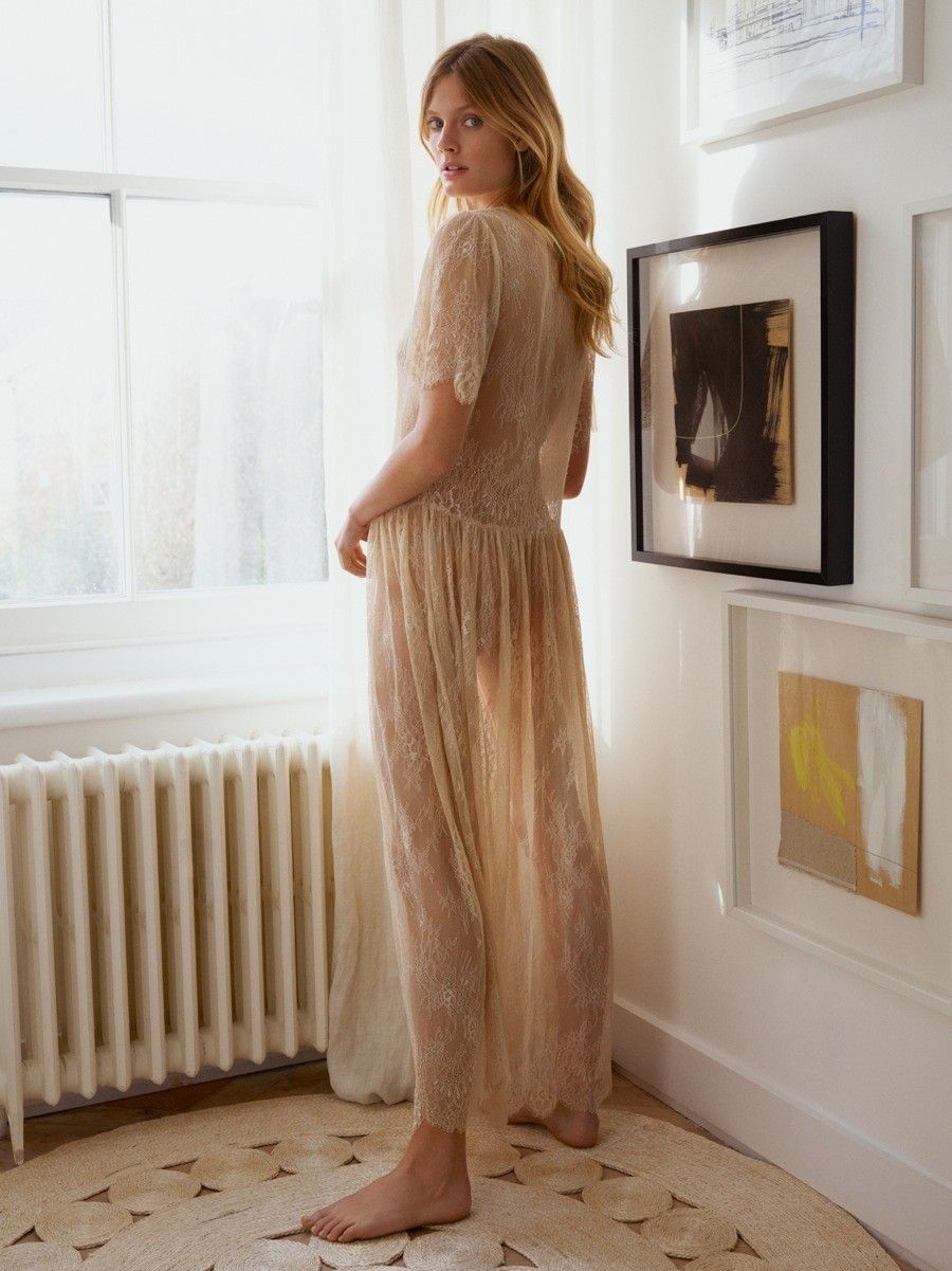imagen 10 de Zara Home presenta su colección de lencería con Constance Jablonski.