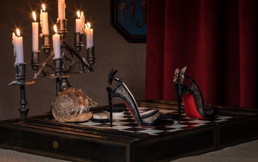 imagen 2 de El zapato de Cenicienta en el S.XXI según Louboutin: Tales from the Boudoir.