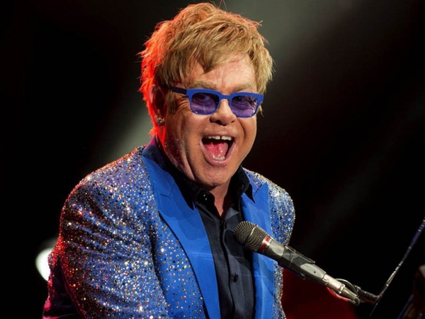 Elton John, cantante, compositor y original icono del pop. 1