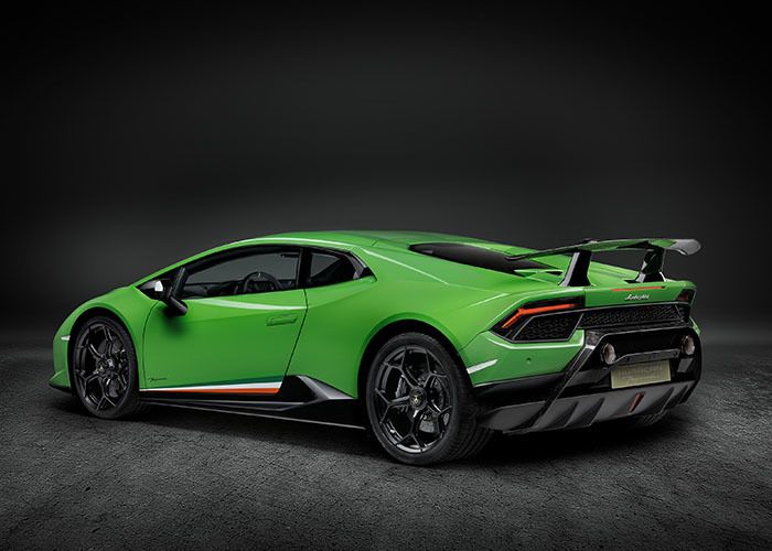 Lamborghini Huracán Perfomante. No hay nadie más rápido en el Infierno  (verde). 