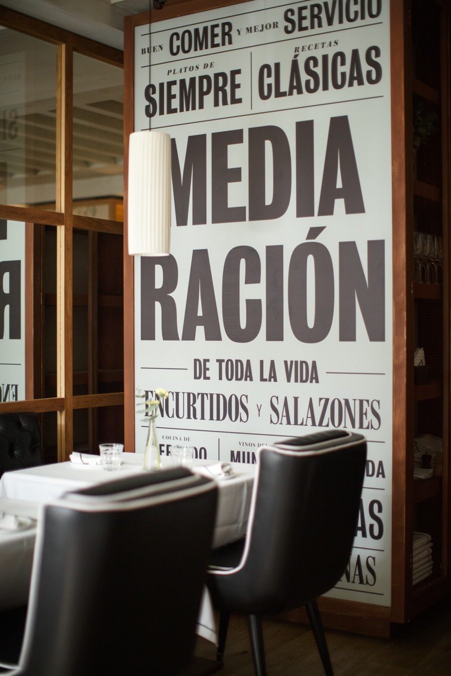 imagen 14 de Media Ración, el nuevo restaurante del Urso Hotel & SPA de Madrid por Fernando Cuenllas.