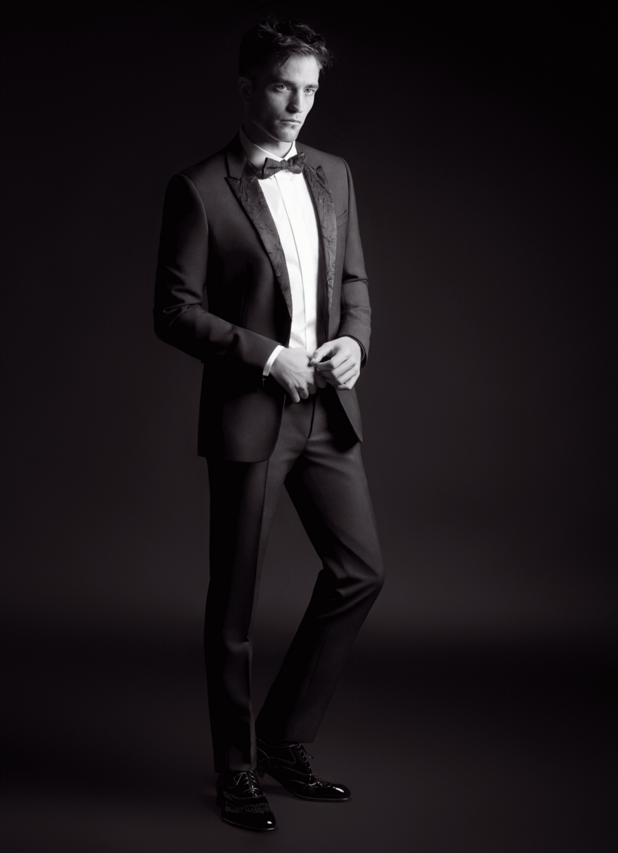 imagen 3 de Robert Pattinson ante el objetivo de Karl Lagerfeld para Dior.
