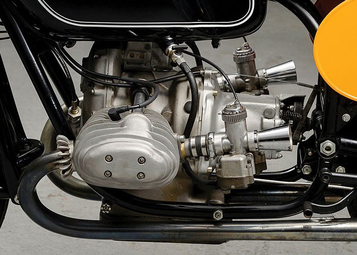 imagen 6 de A subasta una de las legendarias motos BMW RS 54, una veterana con estilo.