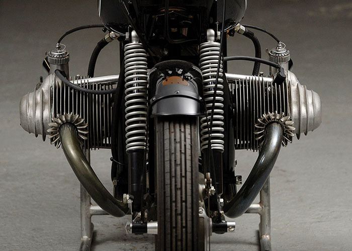 imagen 7 de A subasta una de las legendarias motos BMW RS 54, una veterana con estilo.