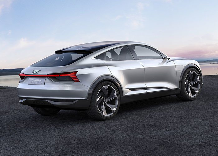 imagen 5 de Audi e-tron Sportback concept. Audi se enchufa a los eléctricos.
