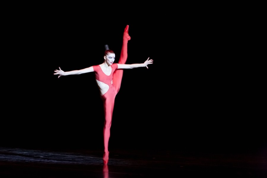 imagen 3 de El Béjart Ballet Laussane baila el ‘Bolero’ en los Teatros del Canal.