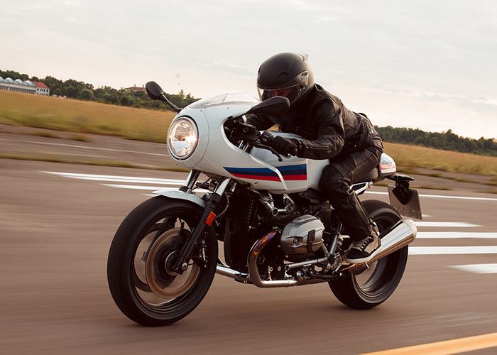imagen 22 de BMW R nineT Racer. La motocicleta para contar tus sueños al asfalto.