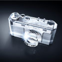 Una cámara en cristal de Swarovski para celebrar los 100 años de historia de Nikon.