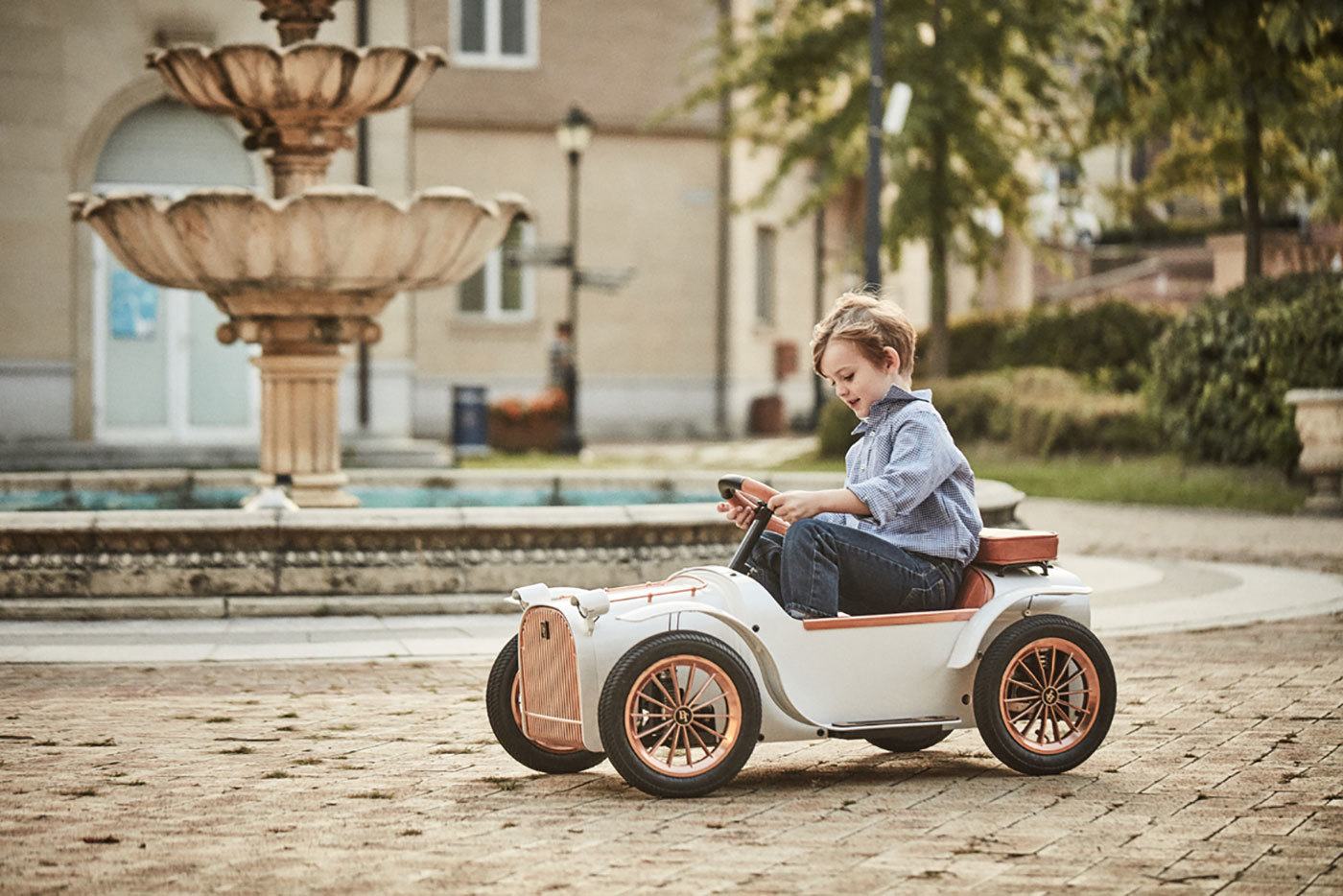 imagen 3 de D. Throne: el coche familiar eléctrico que prefieren los niños.