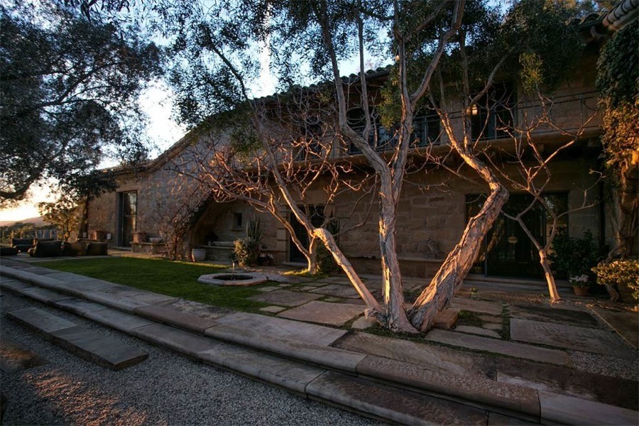 imagen 11 de Ellen DeGeneres vende su romántica mansión en California por 45 millones de dólares.