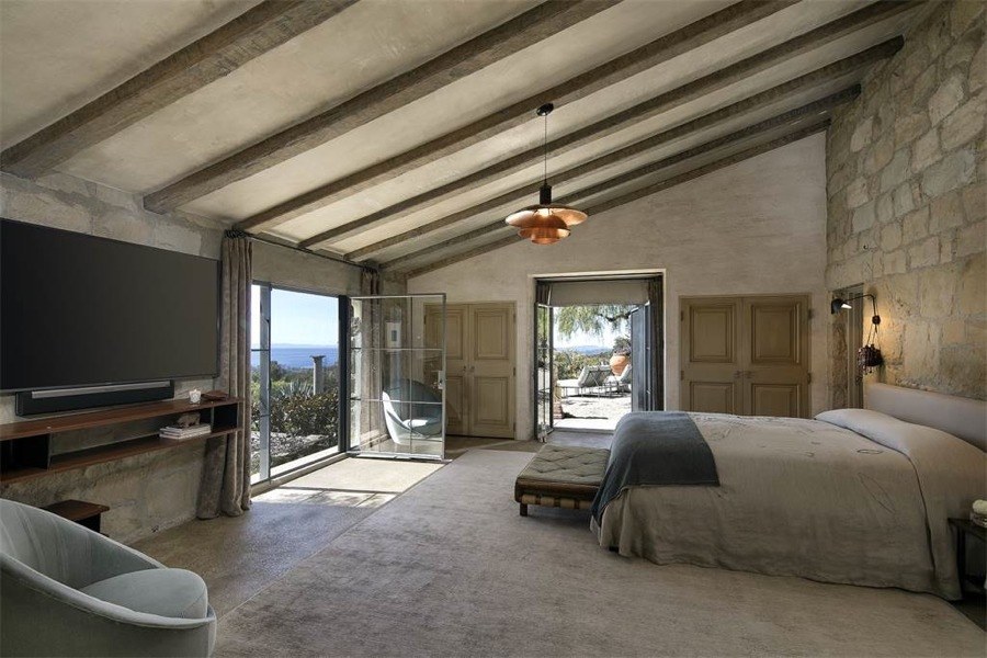imagen 15 de Ellen DeGeneres vende su romántica mansión en California por 45 millones de dólares.