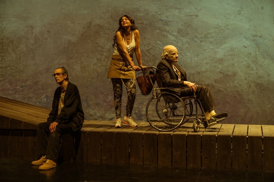 imagen 5 de Adolfo Fernández estrena en Madrid la primera adaptación dramática de «En la orilla».