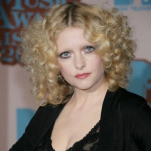 Goldfrapp regresa al electro pop de sus orígenes.
