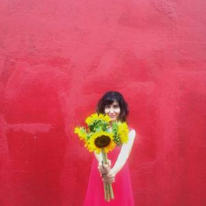 La ternura musical de Luthea Salom se convierte en imagen.