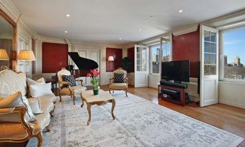 Se vende un apartamento en Nueva York con el piano de David Bowie en el salón.