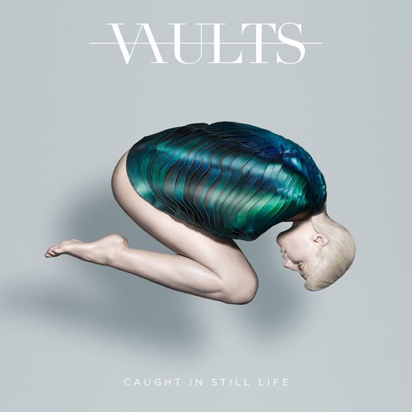 imagen 2 de La banda británica Vaults explora la pasión, el amor y la tristeza con su pop ambiental.