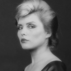 Blondie se tiñe de rubia como en sus primeros tiempos.