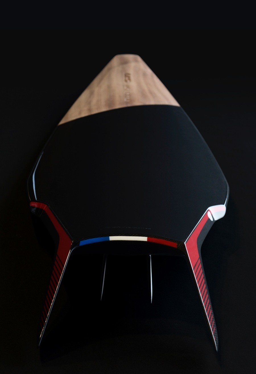 imagen 2 de GTi Surfboard Concept: el surf con más glamour by Peugeot Design Lab.