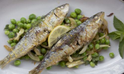 Sardinas con guisantes, hinojo y menta. Frescas y deliciosas.