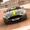Aston Martin Vantage AMR. Un día en las carreras. Y otro. Y otro.