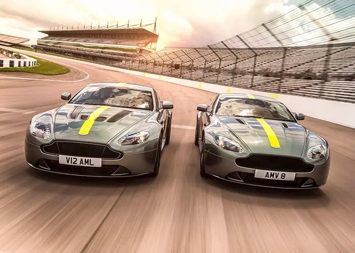 imagen 11 de Aston Martin Vantage AMR. Un día en las carreras. Y otro. Y otro.