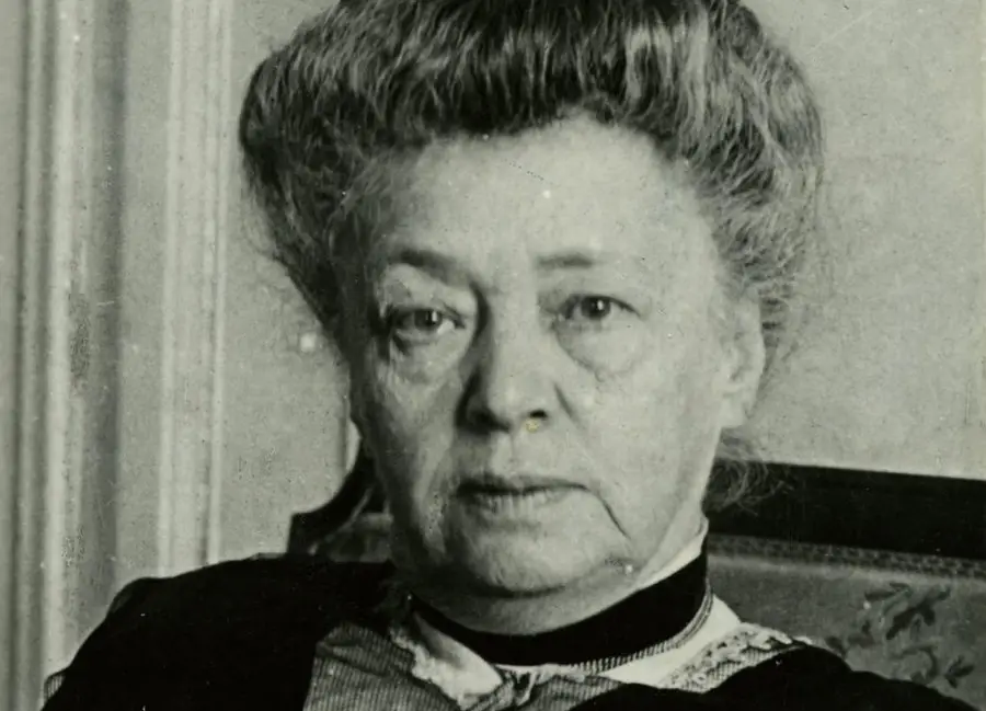 Y uno de los derechos eternos es el derecho de la persona a la vida.