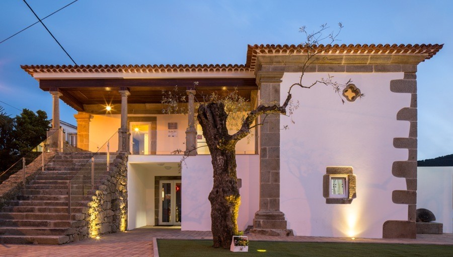 imagen 13 de Cerca Design House: historia y diseño en una casa de aldea portuguesa.