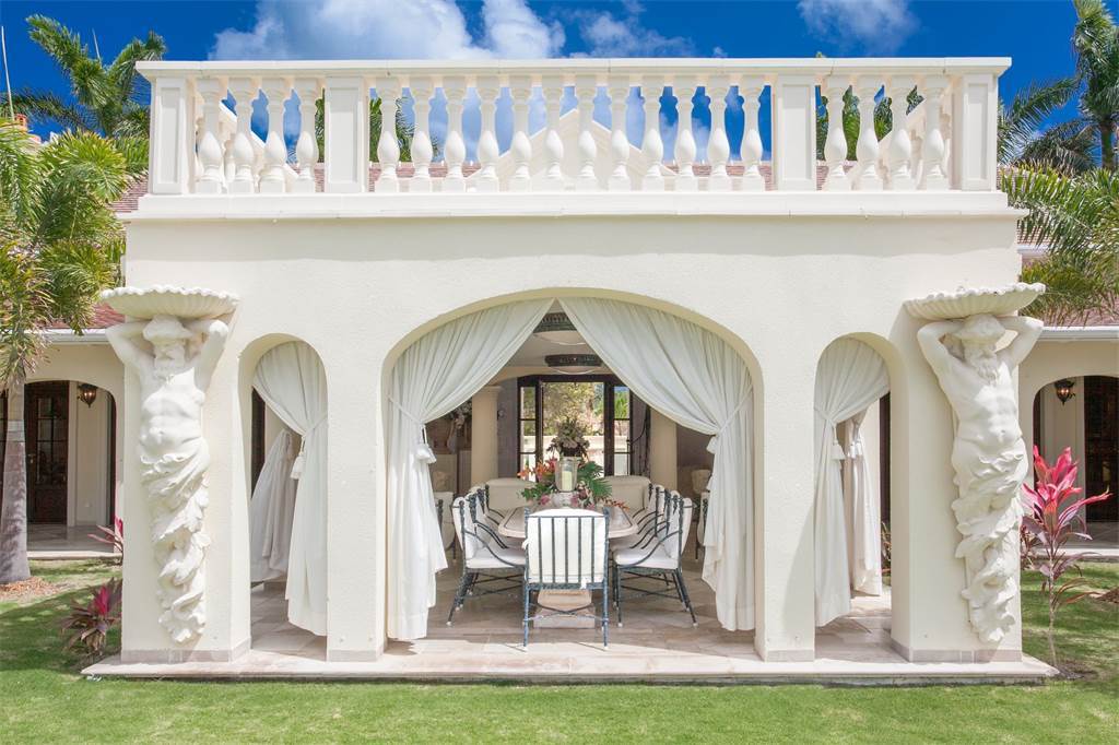 imagen 18 de Donald Trump vende su mansión en la caribeña isla de St. Martins.