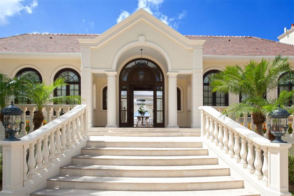 imagen 30 de Donald Trump vende su mansión en la caribeña isla de St. Martins.