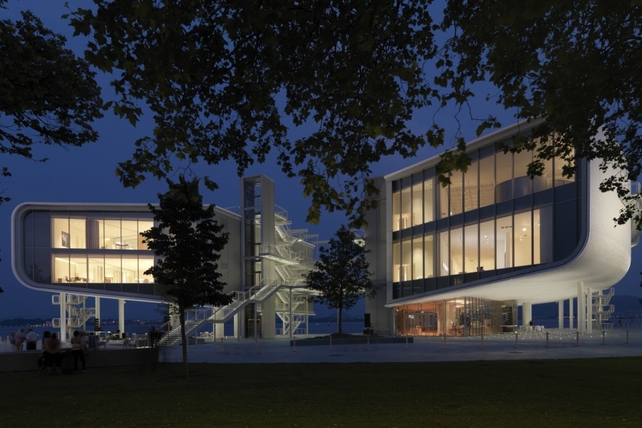 imagen 8 de El nuevo centro de arte de la Fundación Botín abre sus puertas en Santander.