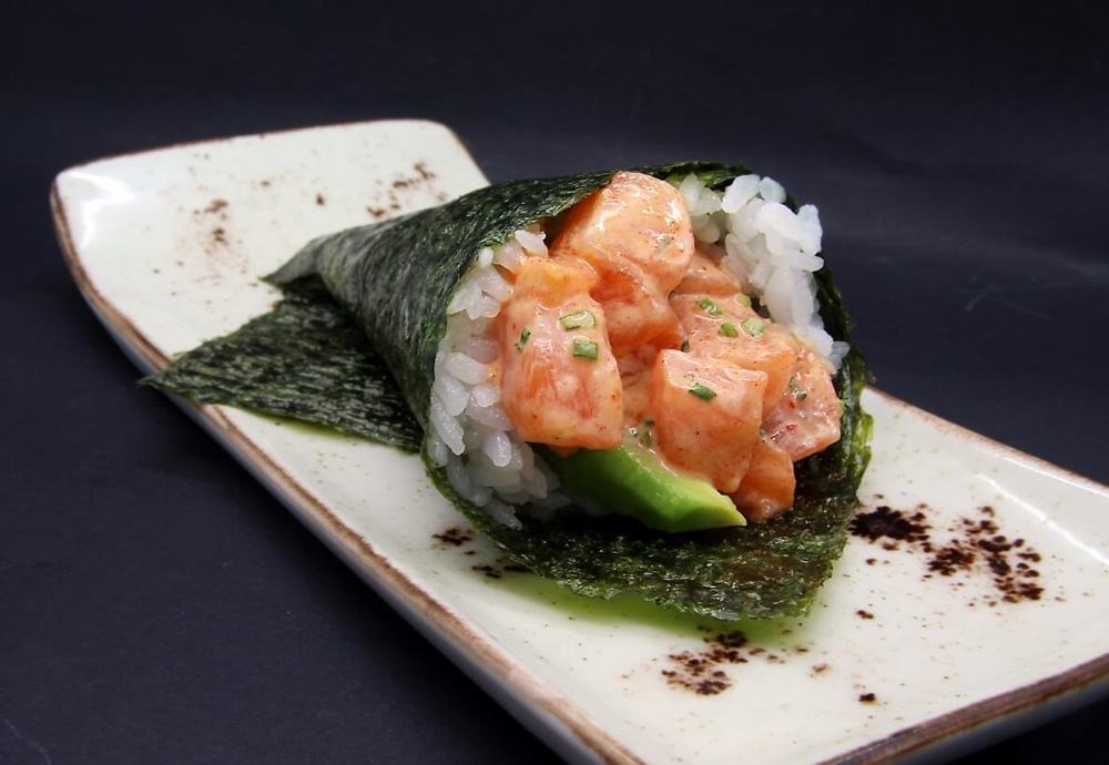 imagen 1 de Sky Sushi & Ramen Bar abre en Recoletos su tercer restaurante.