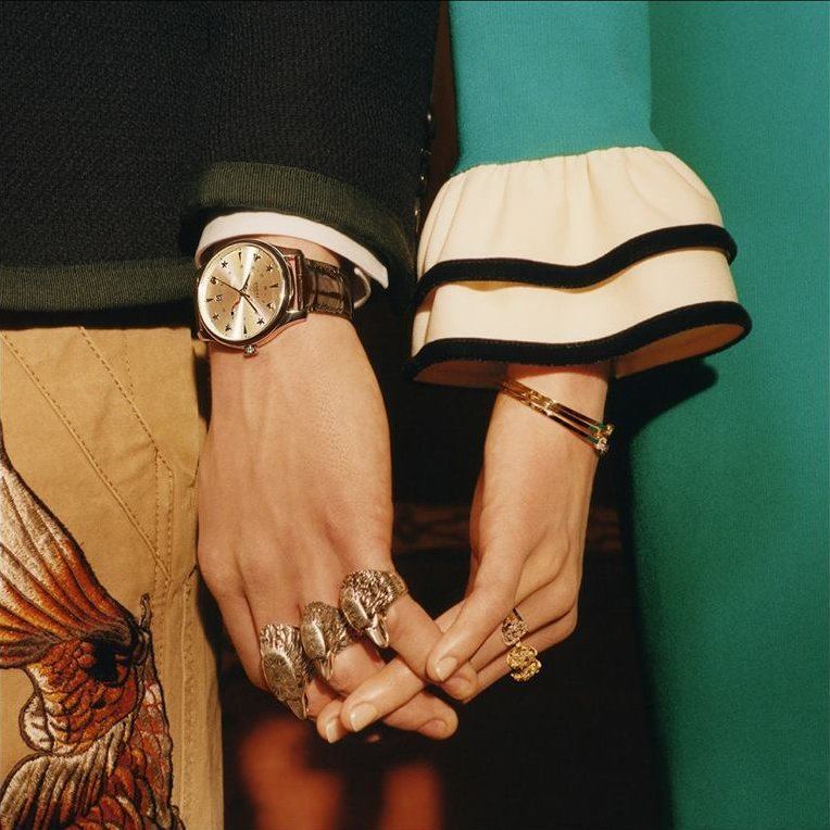 imagen 5 de Gucci pone joyas al verano en tono retro, con G de Gucci.