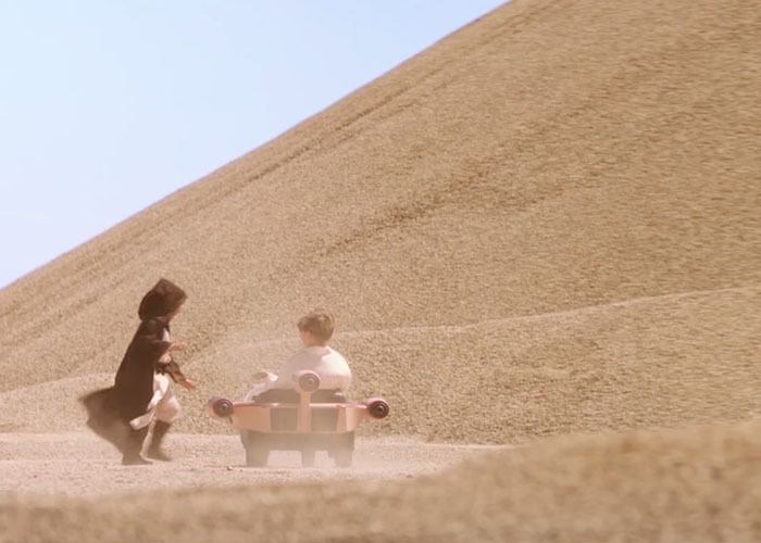 imagen 5 de Luke Skywalker’s Landspeeder: nunca habrás querido ser más niño.