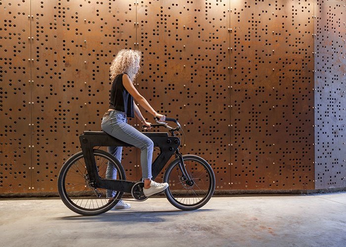 imagen 3 de REVO Bike, una bicicleta urbana que nos CUADRA estupendamente.