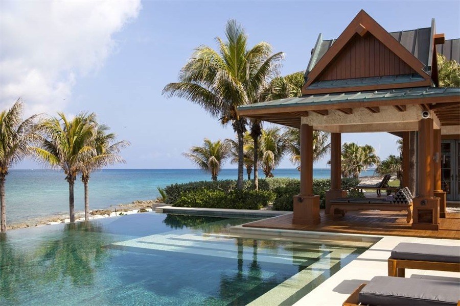 imagen 1 de Se vende una piscina infinita en las Bahamas (casa incluida).