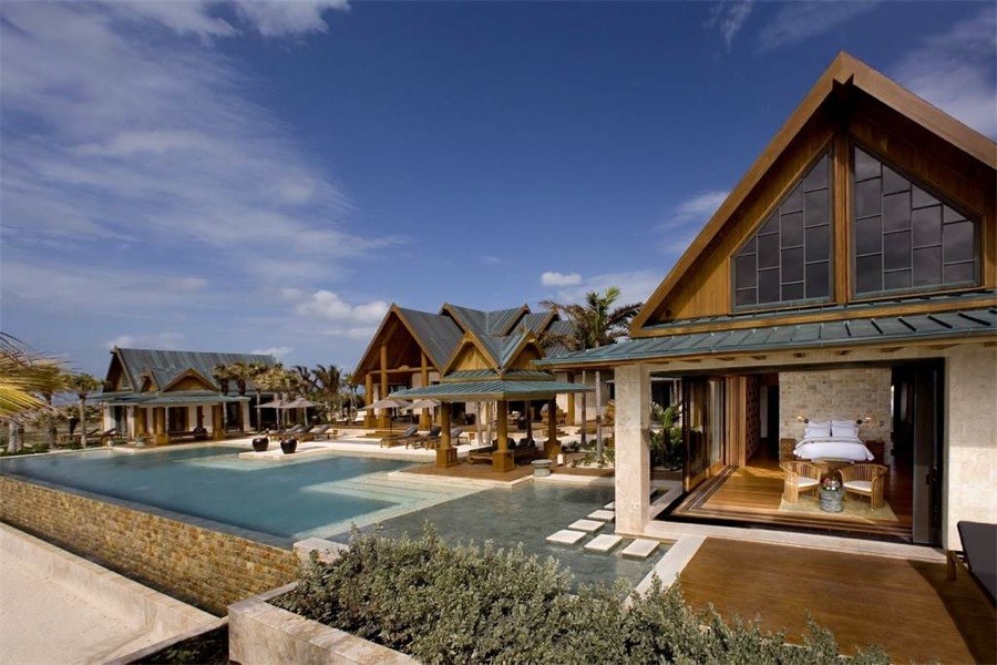imagen 2 de Se vende una piscina infinita en las Bahamas (casa incluida).
