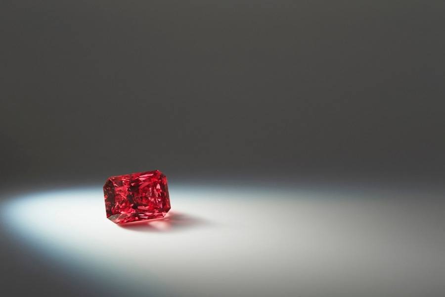 imagen 2 de Argyle Everglow, el diamante rojo más espectacular del mundo.