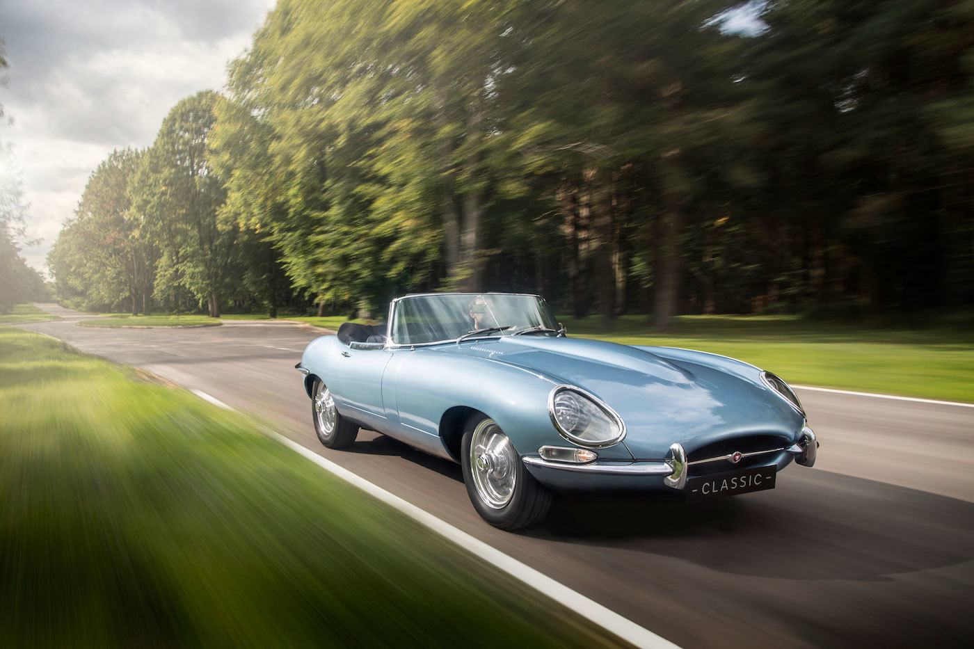 imagen de nuevo deportivo Jaguar eléctrico