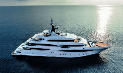 Nuevo yate M/Y Cloud 9, 74 metros de eslora rumbo al Monaco Yacht Show.