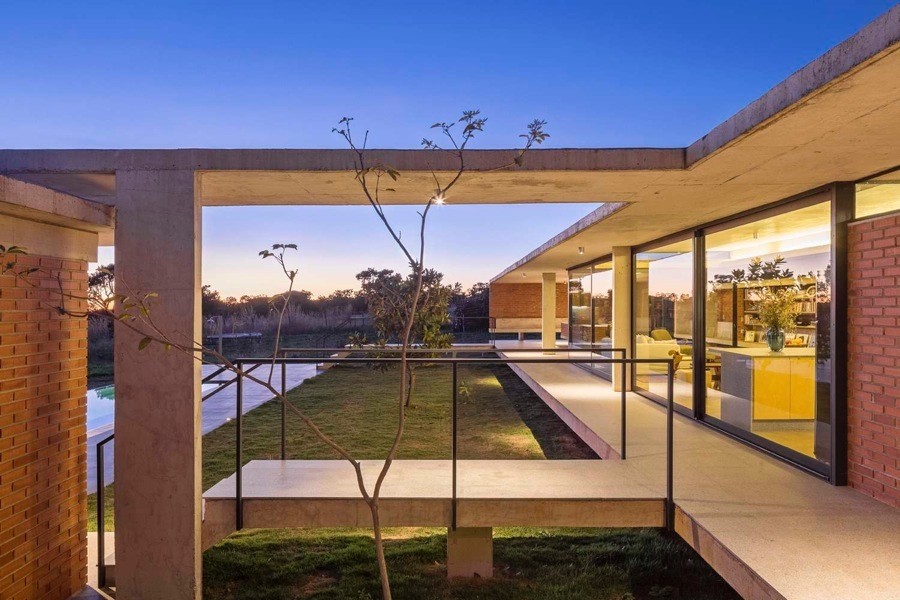 imagen 11 de Vila Rica, la casa más moderna a las afueras de Brasilia.